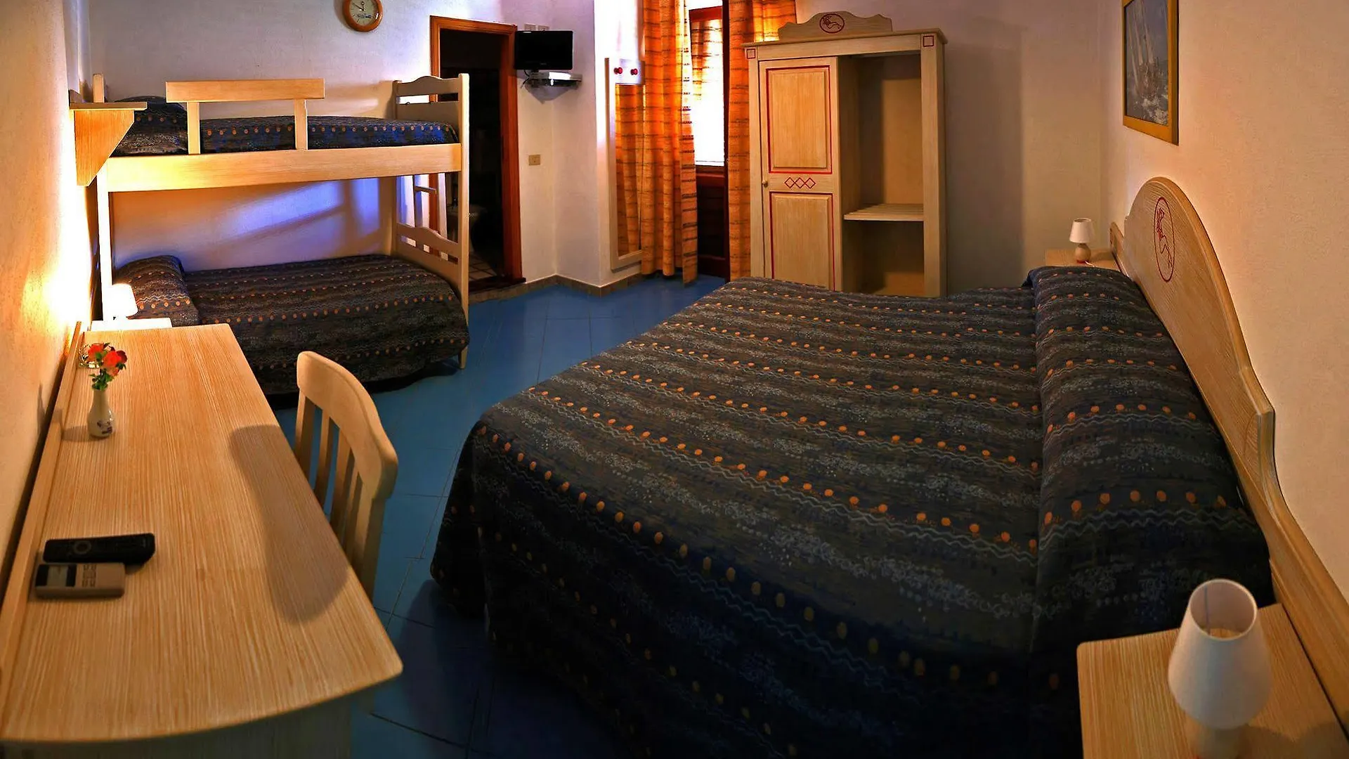 Hotel Oriente Lipari  3*, Lipari (Isola Lipari)